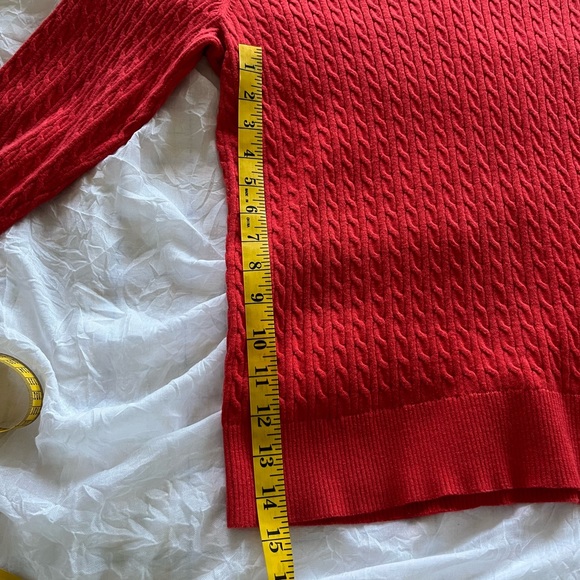 Tommy Hilfiger Woman’s V-Neck Long Sleeve Sweater - Picture 9 of 10